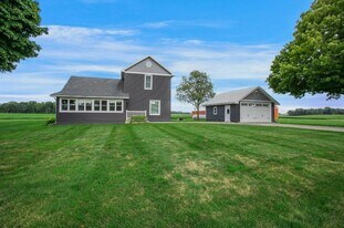 2336 N 800 W in Cromwell, IN - Building Photo