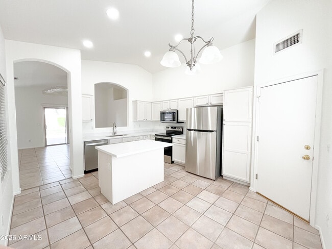 1282 W Macaw Dr in Chandler, AZ - Building Photo - Building Photo