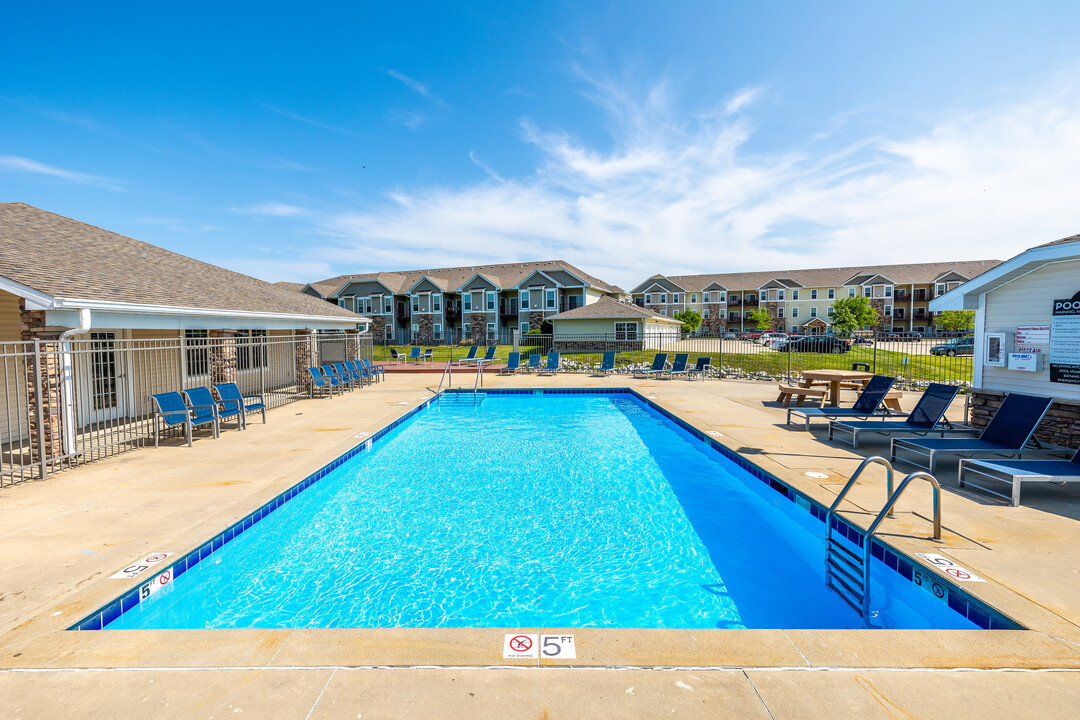 Woodland Reserve Apartments in Ankeny, IA - Foto de edificio