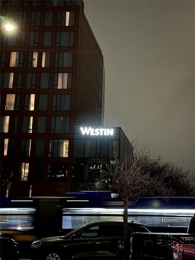 35-32 Leavitt St in Queens, NY - Foto de edificio - Building Photo