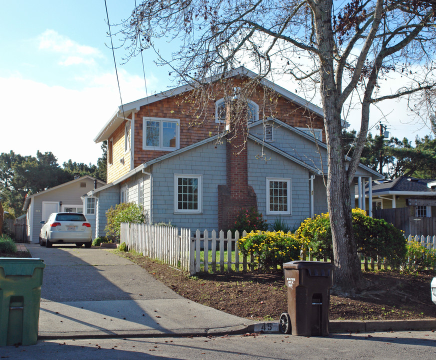 45 Plaza Dr in Mill Valley, CA - Building Photo