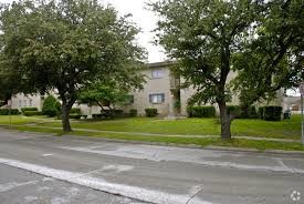 101 N Bowser Rd, Unit 1 in Richardson, TX - Foto de edificio