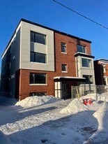 118 Russell Ave in Ottawa, ON - Building Photo
