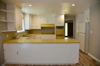 1600 Main St in St Helena, CA - Building Photo - Building Photo