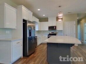 16014 Tokay St in Victorville, CA - Building Photo - Building Photo