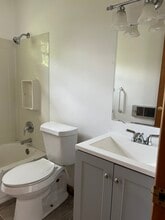 93 Burt Ave, Unit 93 Burt Avenue Apt B in Newark, OH - Building Photo - Building Photo