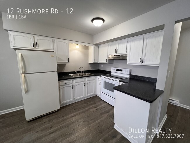 12 Rushmore Rd in Fox Lake, IL - Building Photo - Building Photo