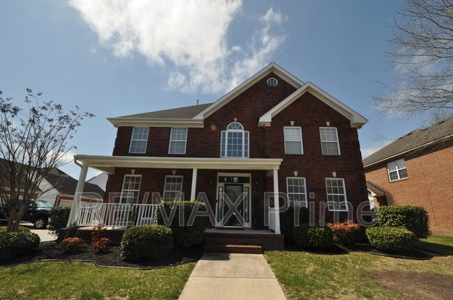 property at 1024 Long Beeches Ave
