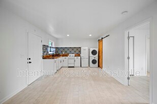 910 Shelby Ave in Nashville, TN - Building Photo