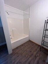 148 W Schuyler St in Oswego, NY - Building Photo - Building Photo