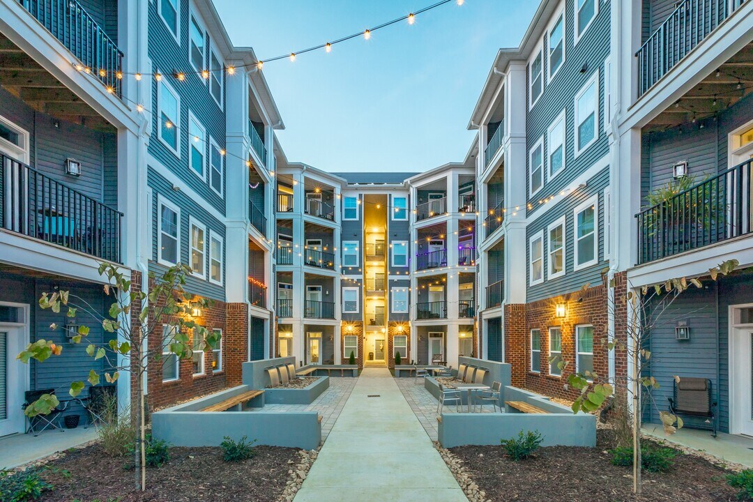 Hawthorne at the W in Chattanooga, TN - Foto de edificio