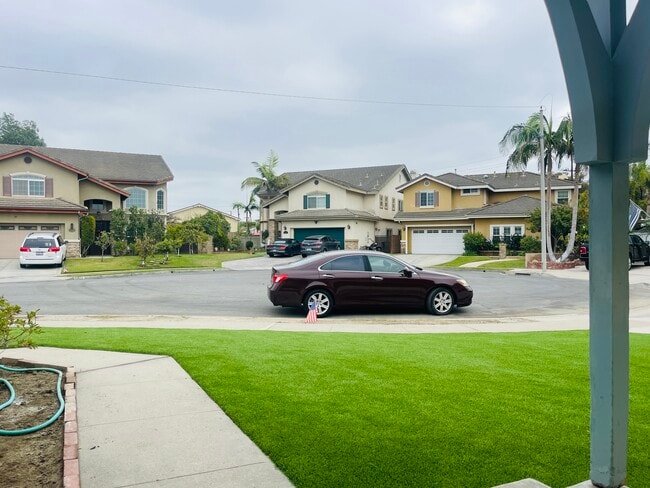 10473 Rose Ann Cir in Cypress, CA - Building Photo - Building Photo