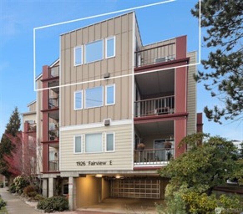 1926 Fairview Ave E in Seattle, WA - Building Photo