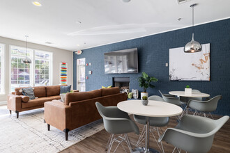 The Grand at Market District in Statesboro, GA - Building Photo - Interior Photo