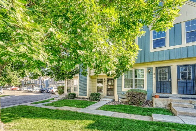 property at 1601 S Idalia Cir