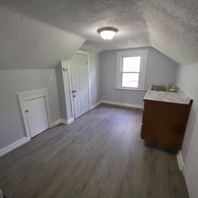 3625 E 153rd St in Cleveland, OH - Building Photo - Building Photo