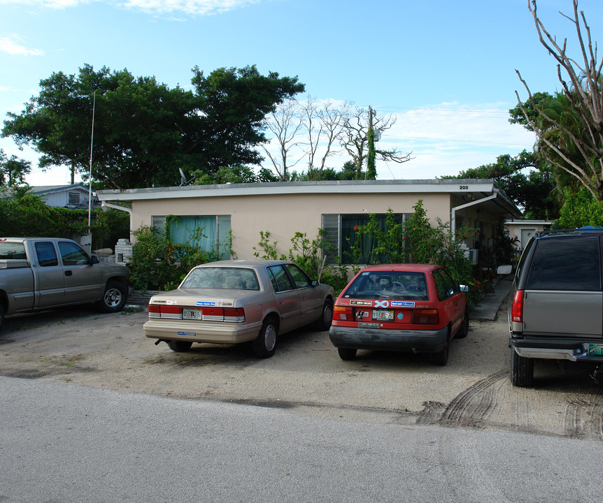 200 SE 21st St in Fort Lauderdale, FL - Building Photo