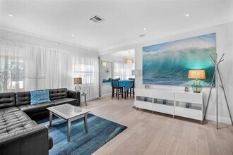 1535 Jackson St in Hollywood, FL - Foto de edificio - Building Photo