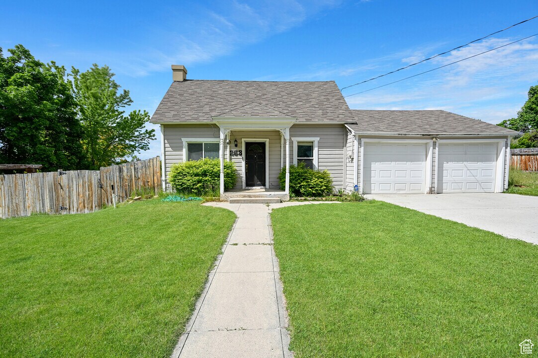 263 E 300 N in Smithfield, UT - Building Photo