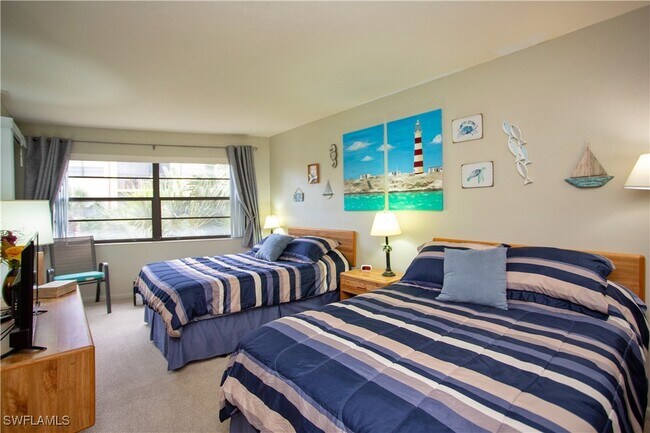1015 Anglers Cove