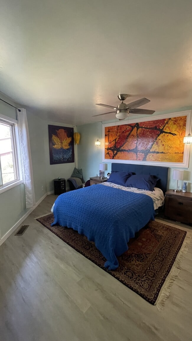 property at 1570 Cedar Ave