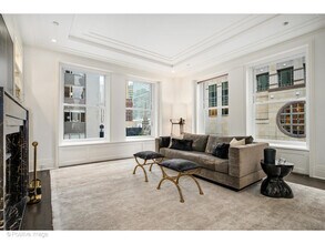 159 E Walton Pl in Chicago, IL - Building Photo - Building Photo