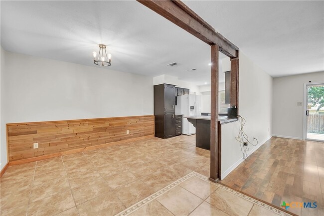 613 Manning Dr in Copperas Cove, TX - Foto de edificio - Building Photo
