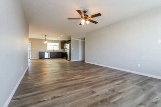10044 N 44th Dr in Glendale, AZ - Building Photo - Building Photo