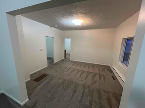 710 C St in Ulysses, NE - Foto de edificio - Building Photo