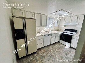 330 4th St in Sparks, NV - Building Photo - Building Photo