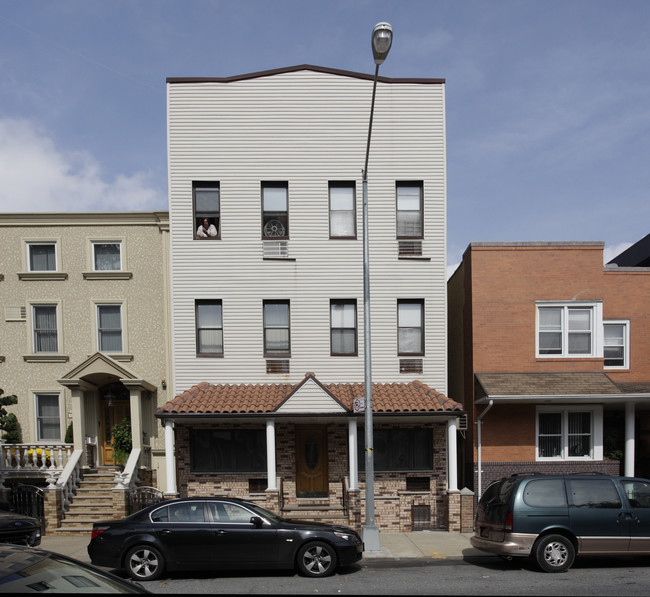 193 Ainslie St in Brooklyn, NY - Building Photo - Building Photo