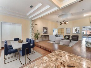 9141 Loma Vista Dr in Dallas, TX - Building Photo - Building Photo