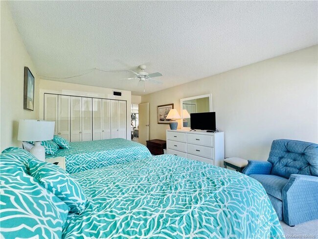 3792 NE Ocean Blvd in Jensen Beach, FL - Building Photo - Building Photo
