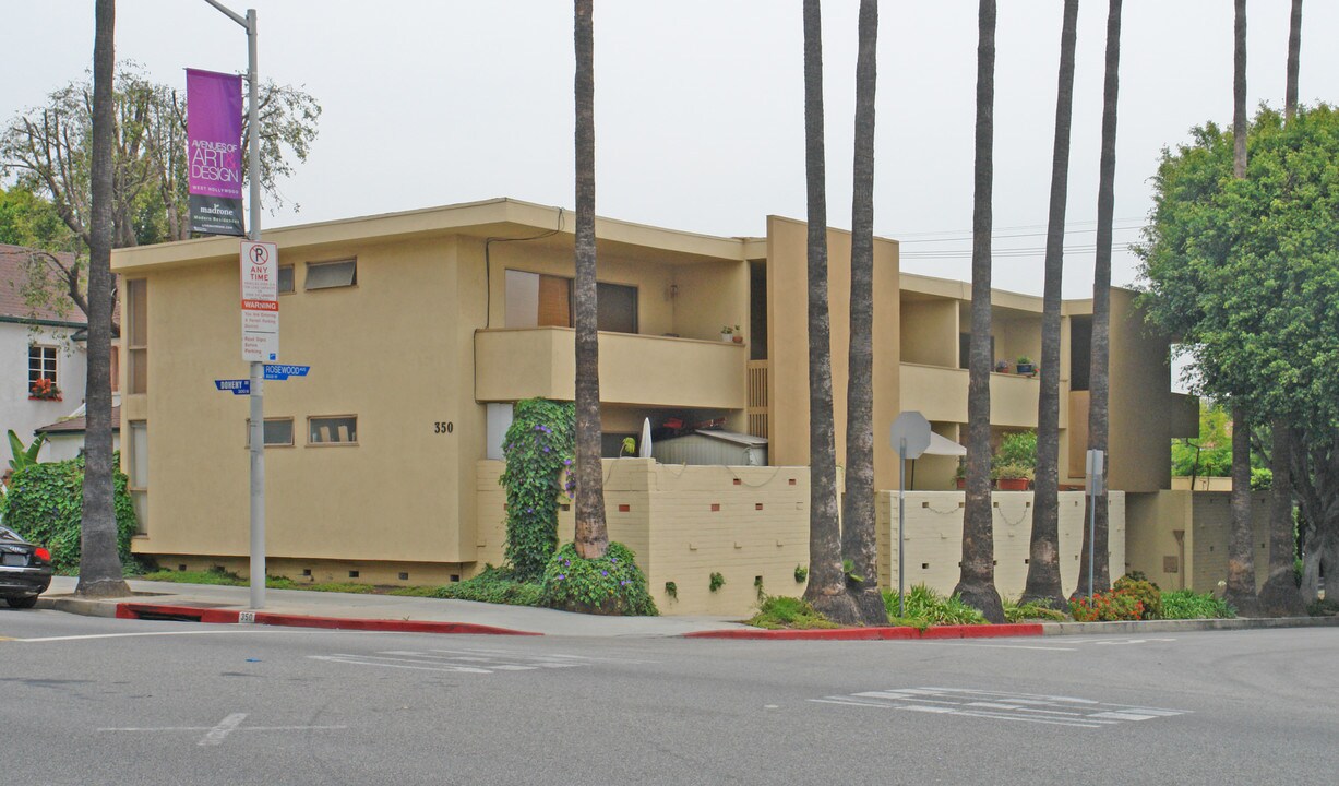 350 N Doheny Dr in Los Angeles, CA - Building Photo