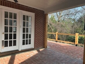 1679 S Milledge Ave in Athens, GA - Building Photo - Building Photo