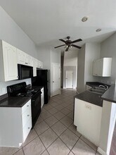 3614 N Tower Cir in Fayetteville, AR - Foto de edificio - Building Photo