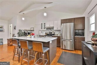 2037 Lively Ridge Rd NE in Atlanta, GA - Building Photo - Building Photo