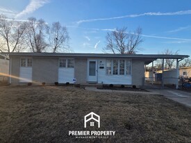 2185 Flight Dr in Florissant, MO - Building Photo