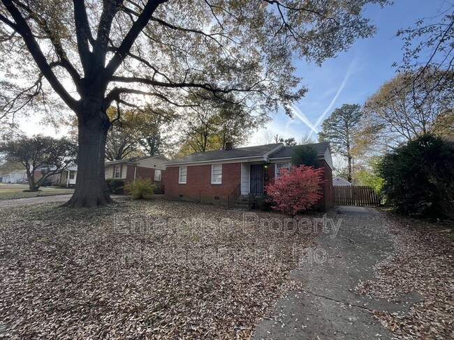 1033 S White Station Rd in Memphis, TN - Building Photo - Building Photo