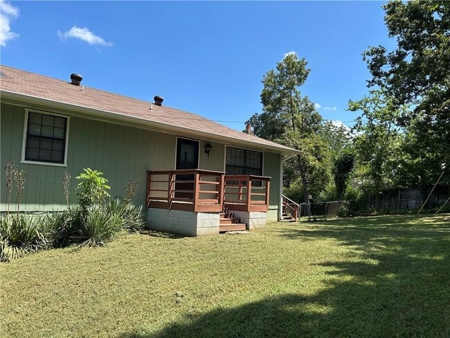 12828 Trammel Dr in Lowell, AR - Foto de edificio - Building Photo
