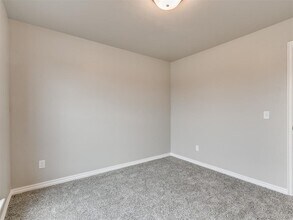2204 Wheatheart Dr in Yukon, OK - Building Photo - Building Photo