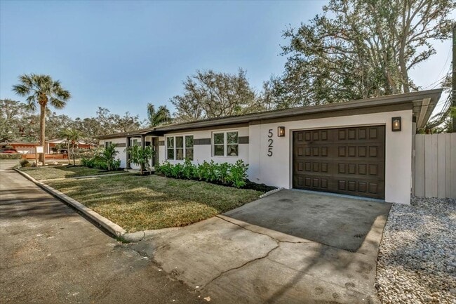 property at 525 Lamara Way NE