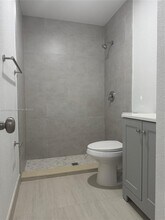 432 NW 32nd Ct in Miami, FL - Building Photo - Building Photo