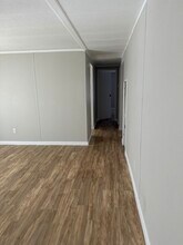 6201 W Bert Kouns Industrial Loop in Shreveport, LA - Building Photo - Building Photo