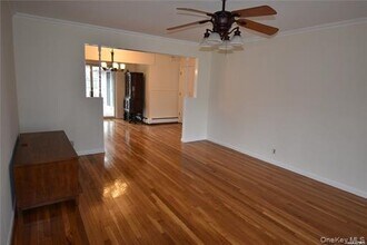 44 Miller Rd in Farmingdale, NY - Building Photo - Building Photo