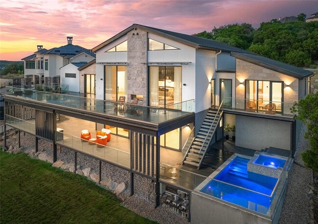 property at 2714 Lakehurst Rd