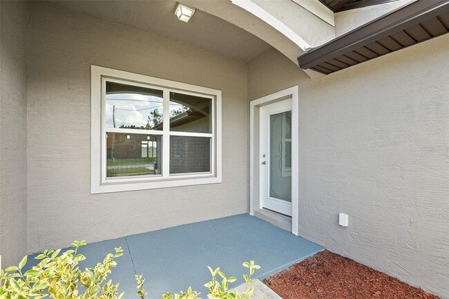 4 Lindsay Dr in Palm Coast, FL - Building Photo - Building Photo