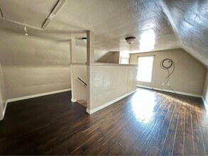 230 SW Spring St in Grants Pass, OR - Building Photo - Building Photo