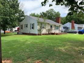 1003 Cliff Rd in Asheboro, NC - Building Photo