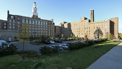 Saint Luke's Manor Senior Community - 55+ in Cleveland, OH - Building Photo - Building Photo